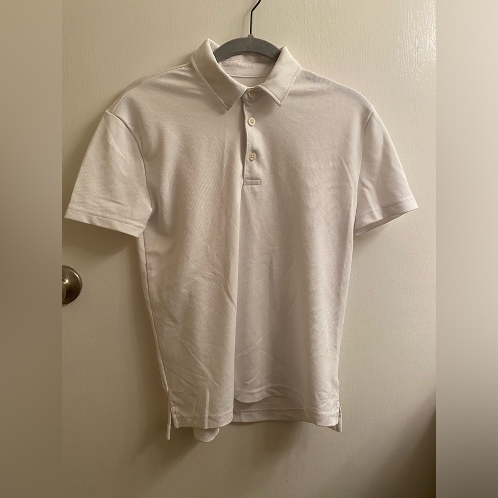 White GapFit Shirt